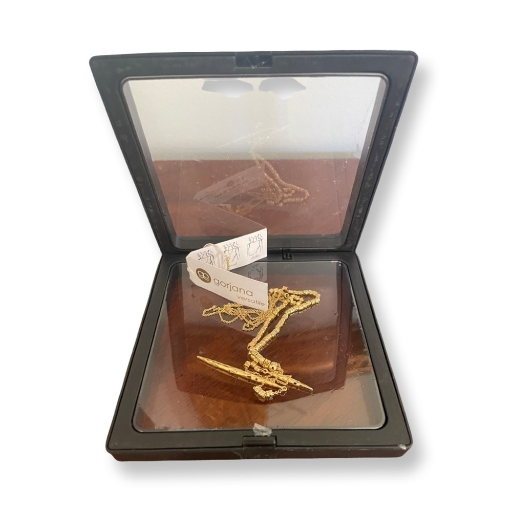 NWT GG Gorjana versatile gold tone necklace-three ways to wear